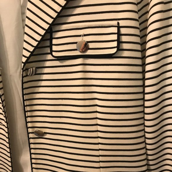 Chico's Nautical Blazer (Size 2P) - Picture 6 of 6